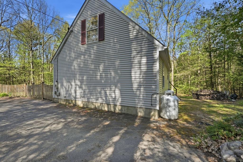 305 W Pelham Rd, Shutesbury, MA, 305 W Pelham Rd, Shutesbury, MA Photo #23