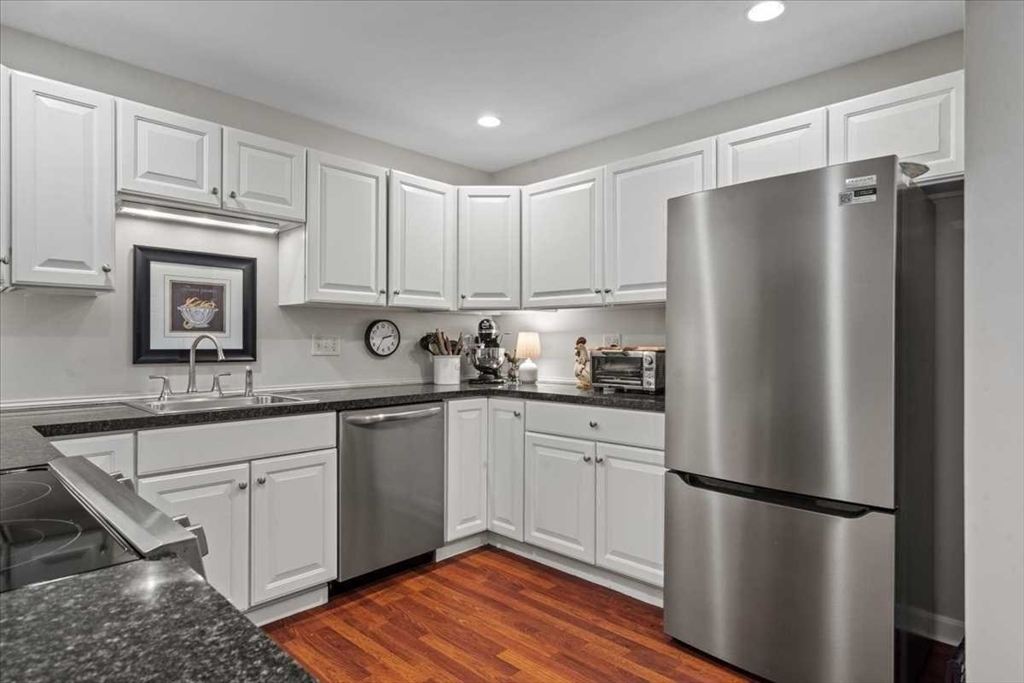 48 Phillips Rd 14