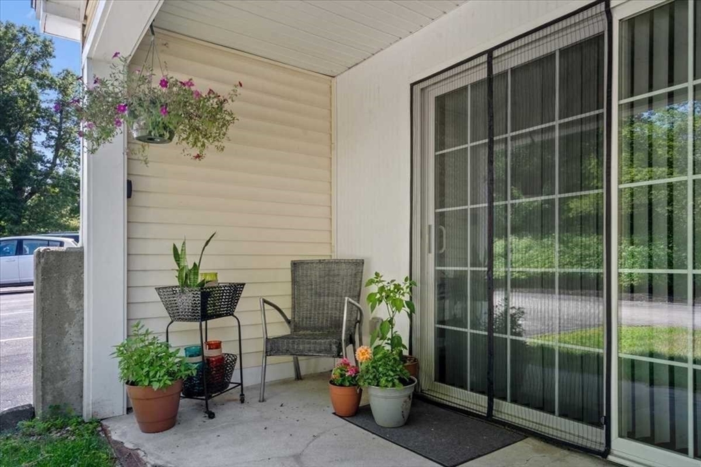 48 Phillips Rd 14