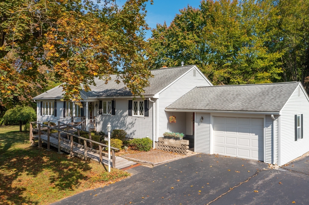 102 Lovefield St