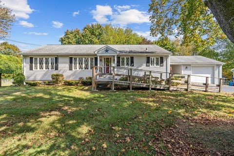 102 Lovefield St Easthampton MA 01027
