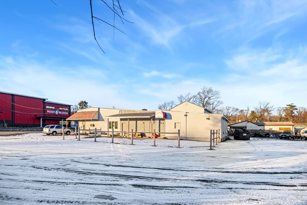 188 Lafayette Rd.