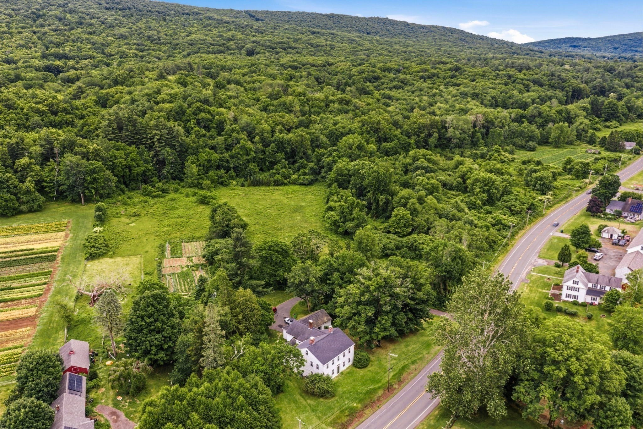 392 Greenfield Rd