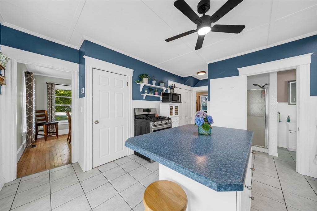 234 Elm St, Amesbury, MA, 234 Elm St, Amesbury, MA Photo #8