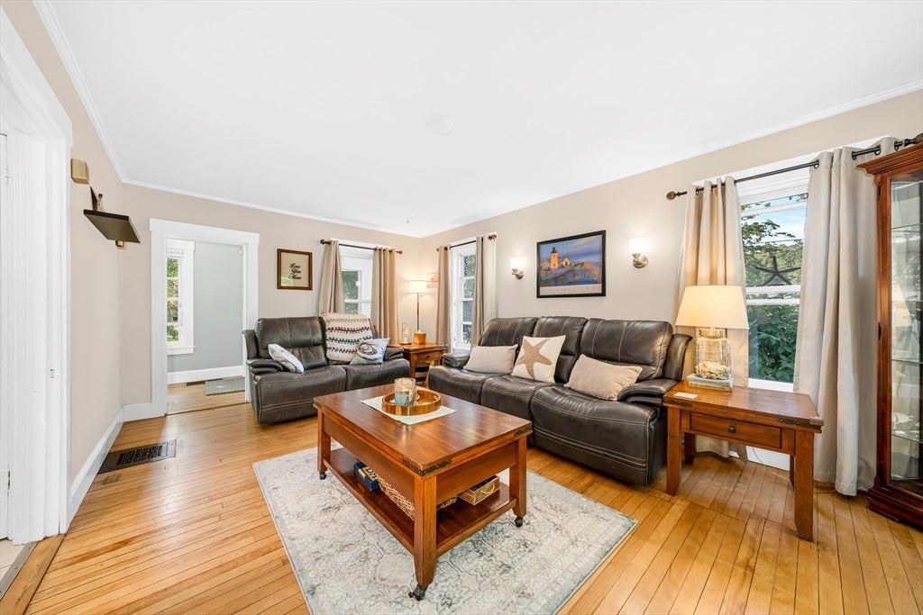 234 Elm St
