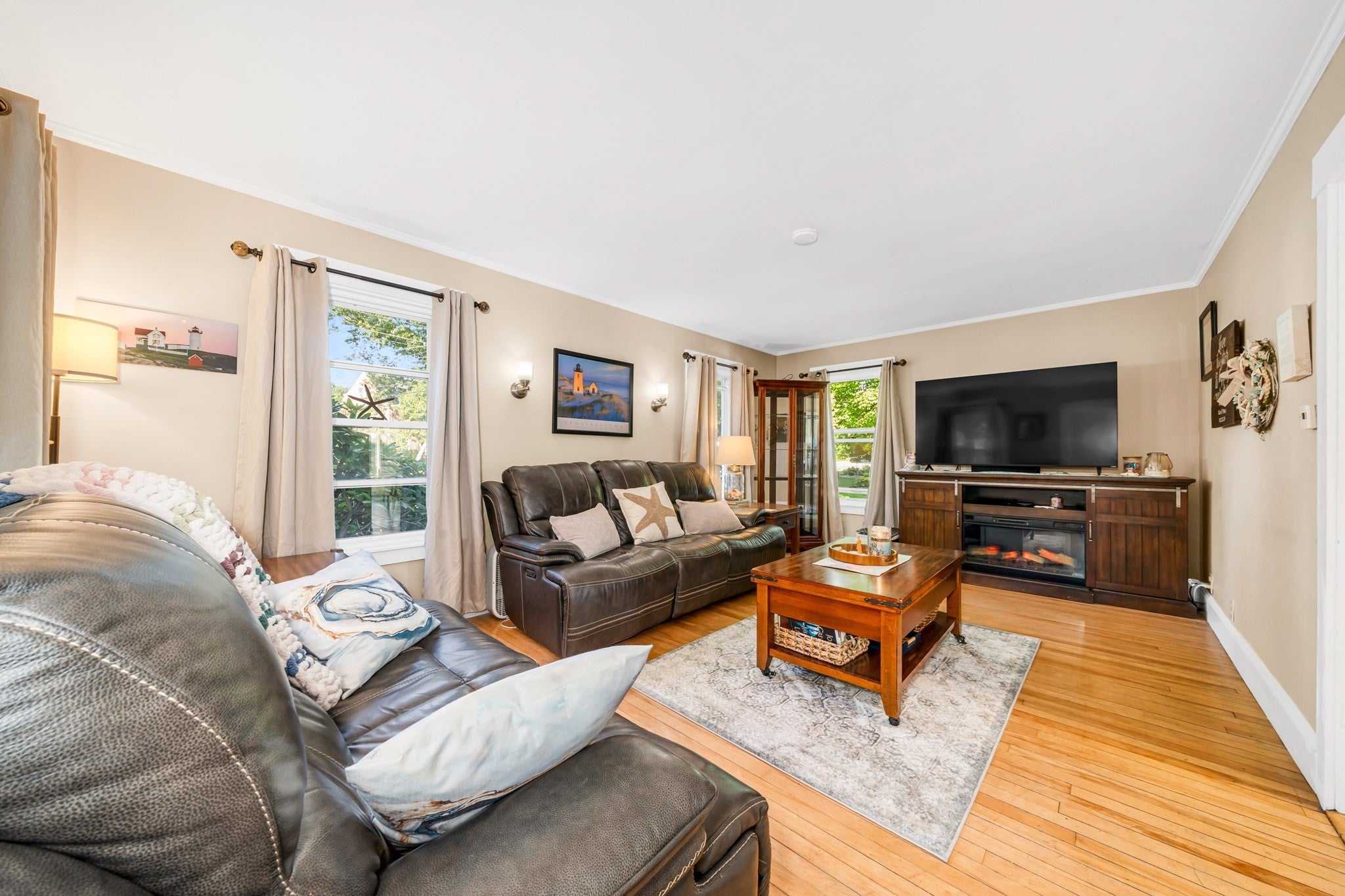 234 Elm St