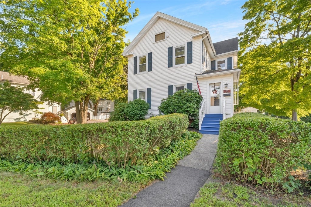 234 Elm St, Amesbury, MA, 234 Elm St, Amesbury, MA Photo #1