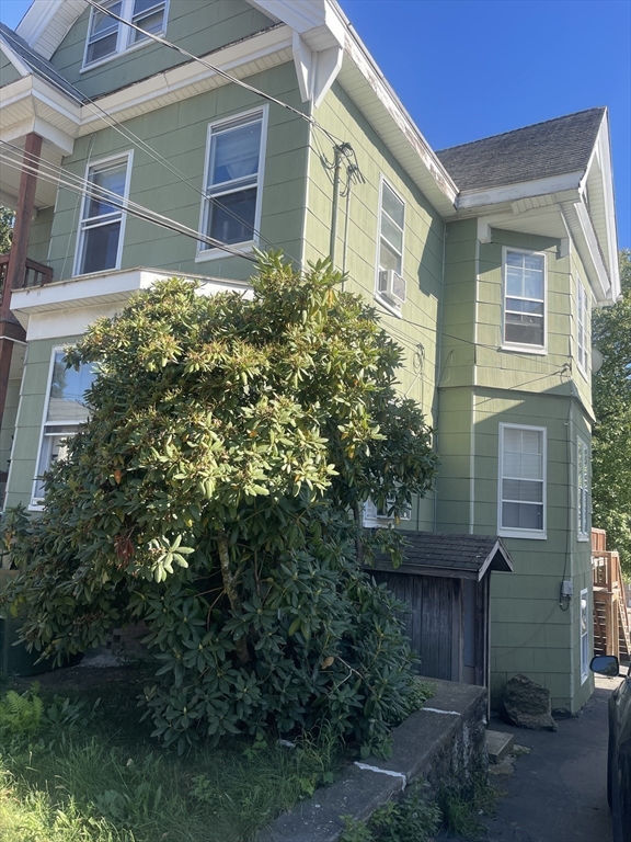 240 Lincoln Street