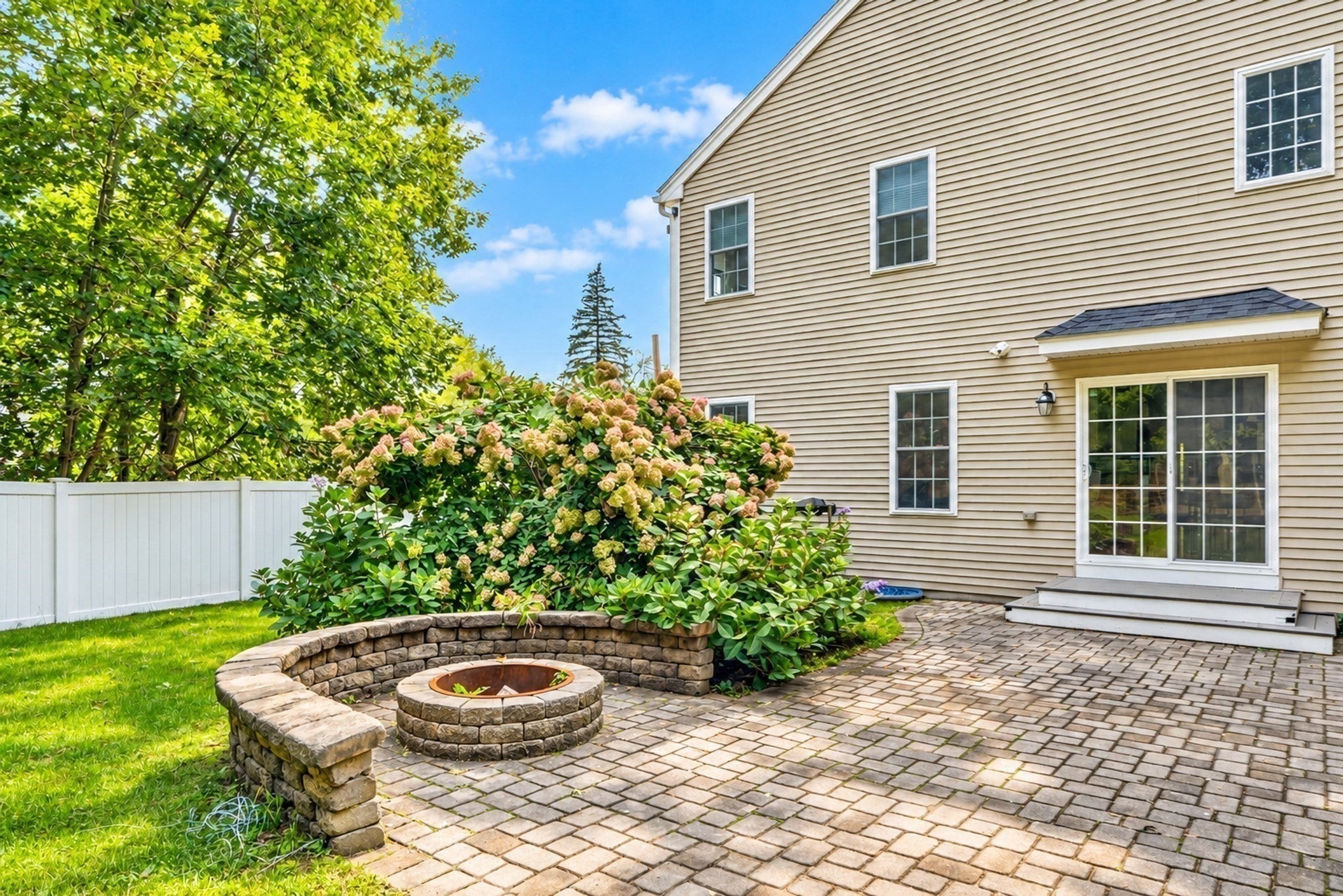201 Boston Post Rd, Wayland, MA, 201 Boston Post Rd, Wayland, MA Photo #30