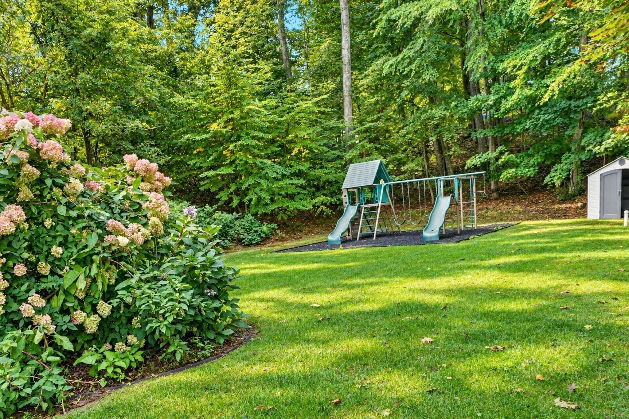 201 Boston Post Rd, Wayland, MA, 201 Boston Post Rd, Wayland, MA Photo #31