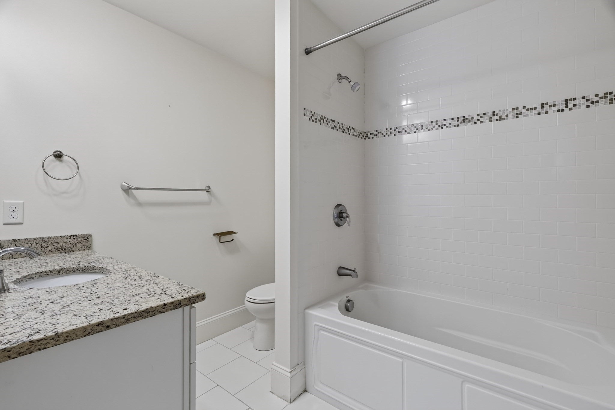 201 Boston Post Rd, Wayland, MA, 201 Boston Post Rd, Wayland, MA Photo #19
