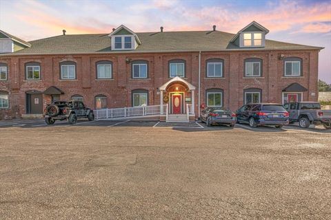 Photo of 37 Steven St #102, Haverhill, MA 01832 (MLS # 73474661)