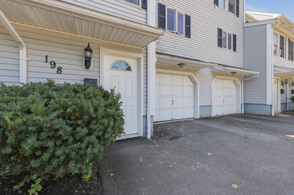 198 Elm Street 198