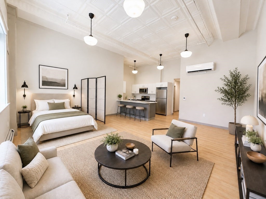 Photo of 204 Main St, Worcester, MA