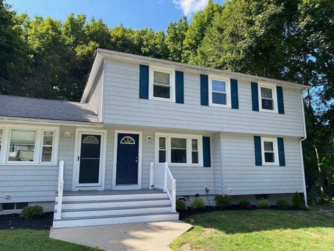 25 Neillian Street 25 Bedford MA 01730