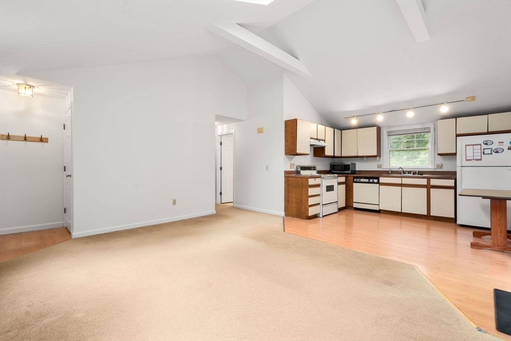 12 Winifred Ave