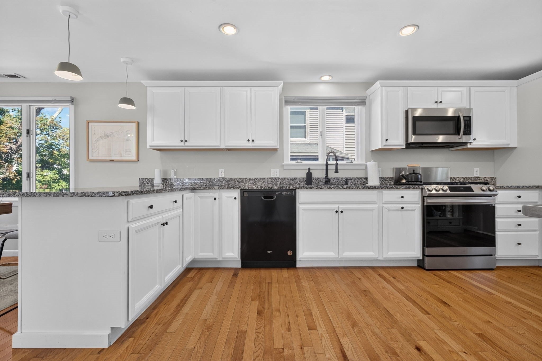 95 Winthrop St, Waltham, MA Photo #8