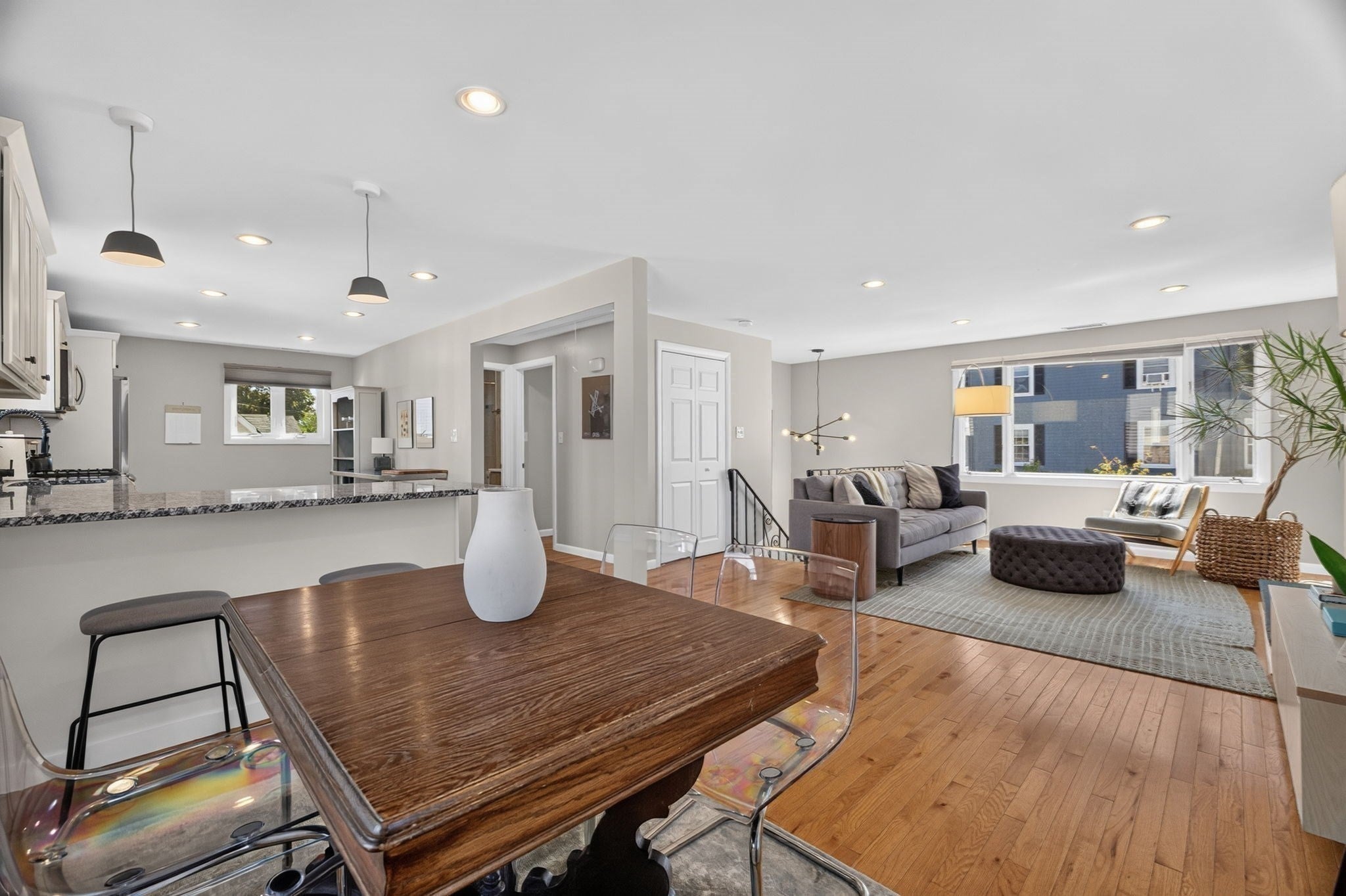 95 Winthrop St, Waltham, MA Photo #6