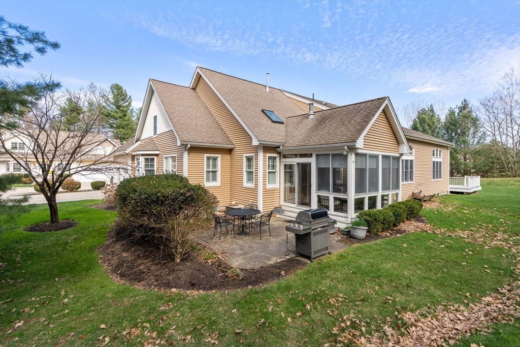 6 Summerland Way 6
