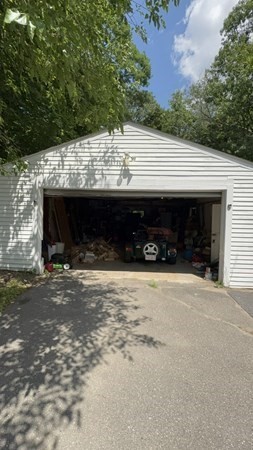 801 Merriam