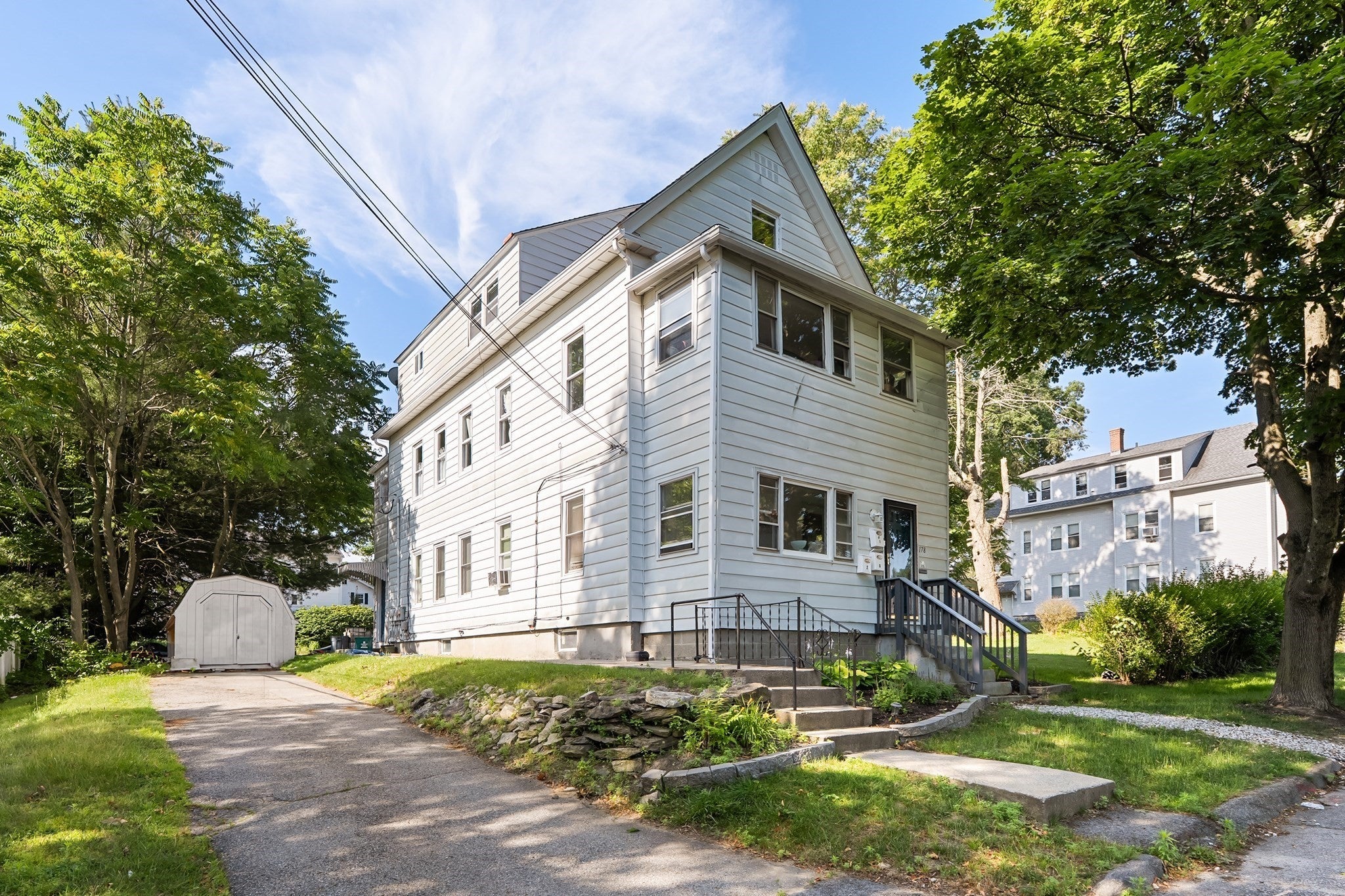 Click for 178 Cohasset St #3, Worcester, MA slideshow