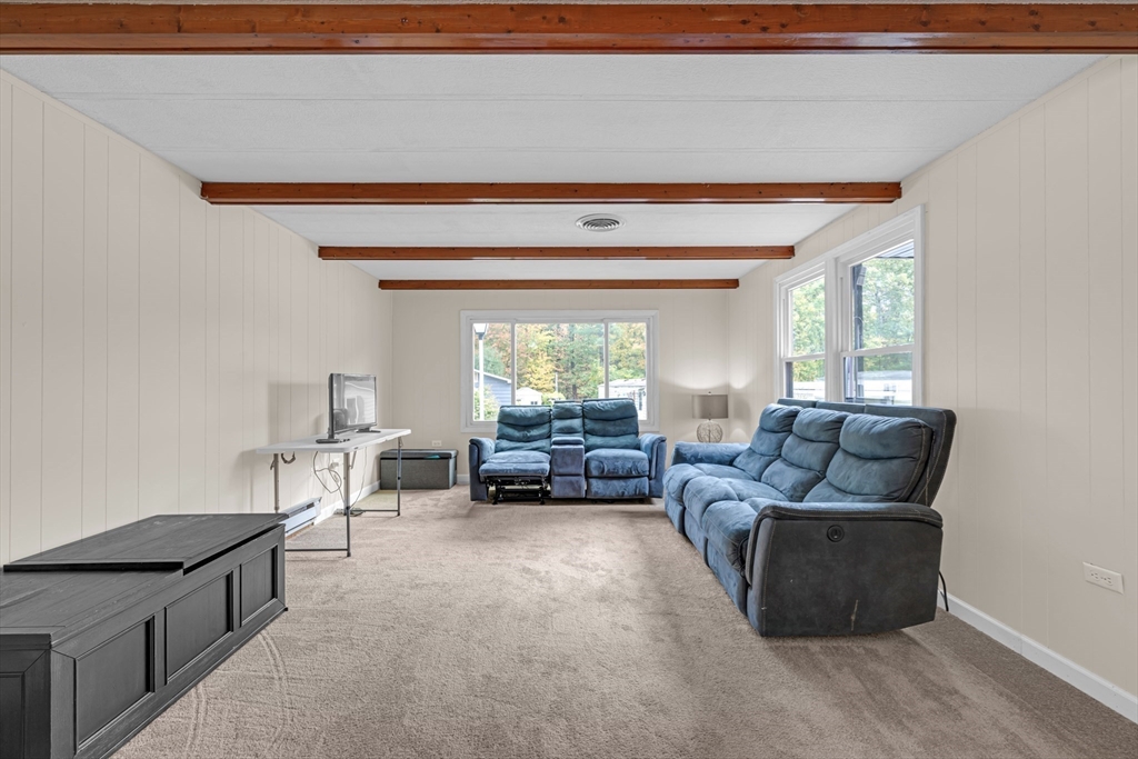 31 Sonia Dr