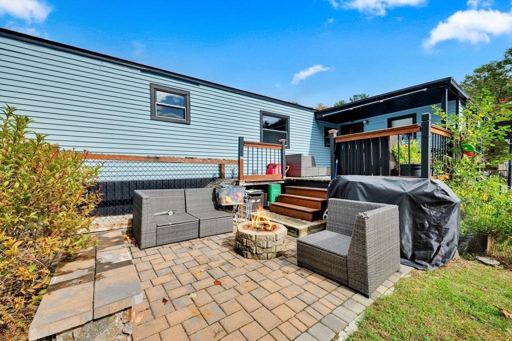 31 Sonia Dr