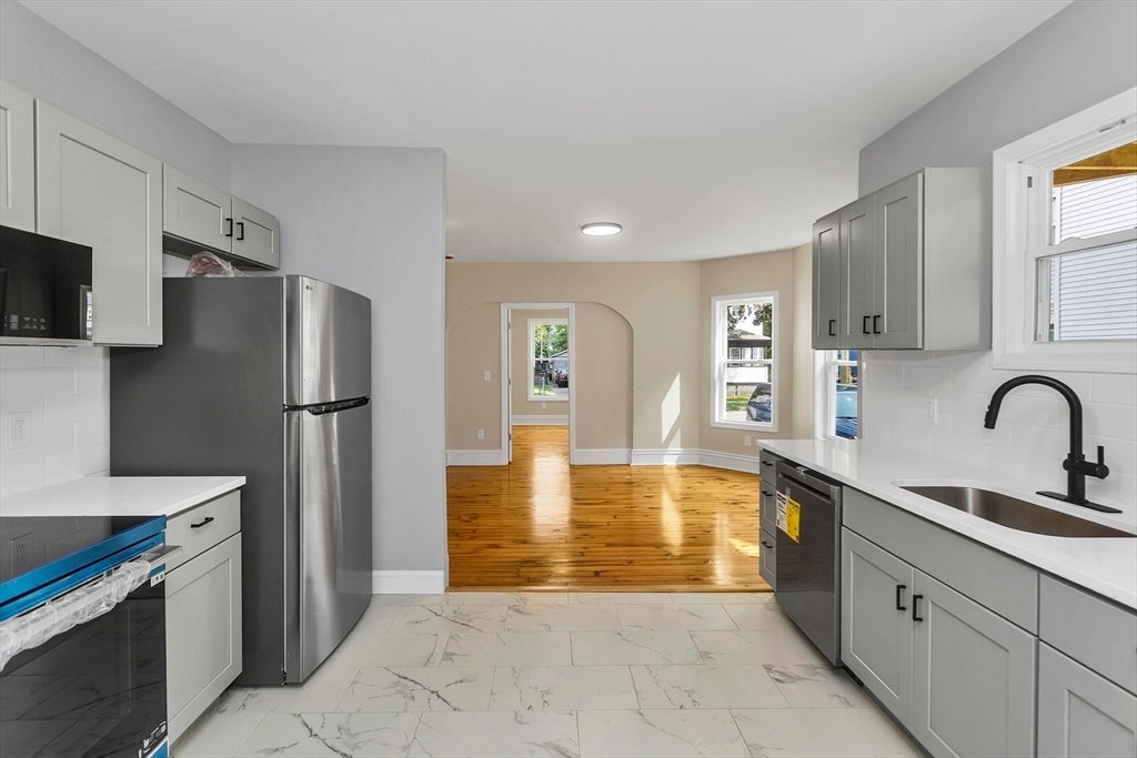 58 Euclid Ave, Springfield, MA, 58 Euclid Ave, Springfield, MA Photo #3