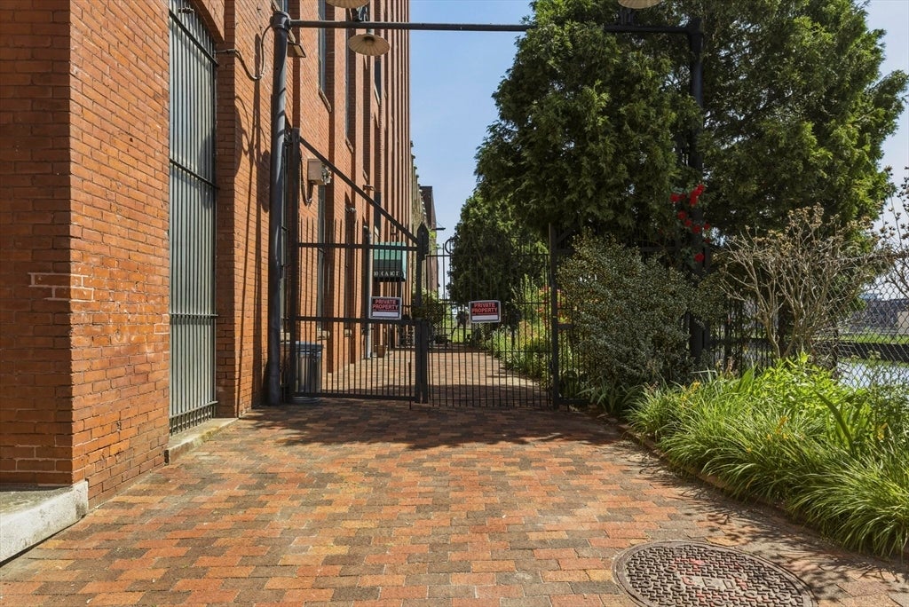 101 Cabot St 402