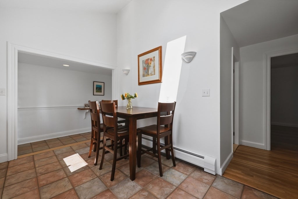 39 Maple Circle, Shrewsbury, MA Photo #12