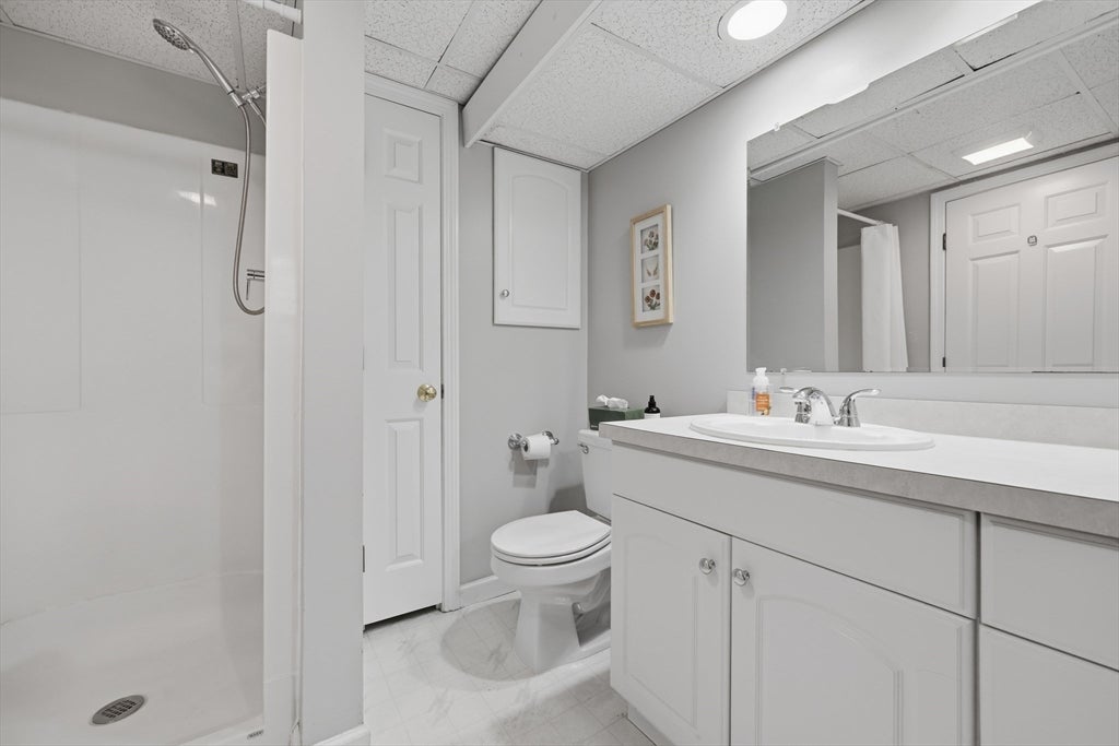 39 Maple Circle, Shrewsbury, MA Photo #29