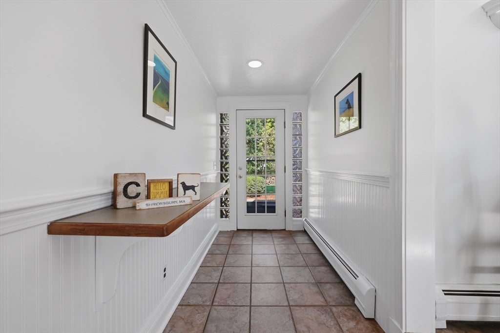 39 Maple Circle, Shrewsbury, MA Photo #13