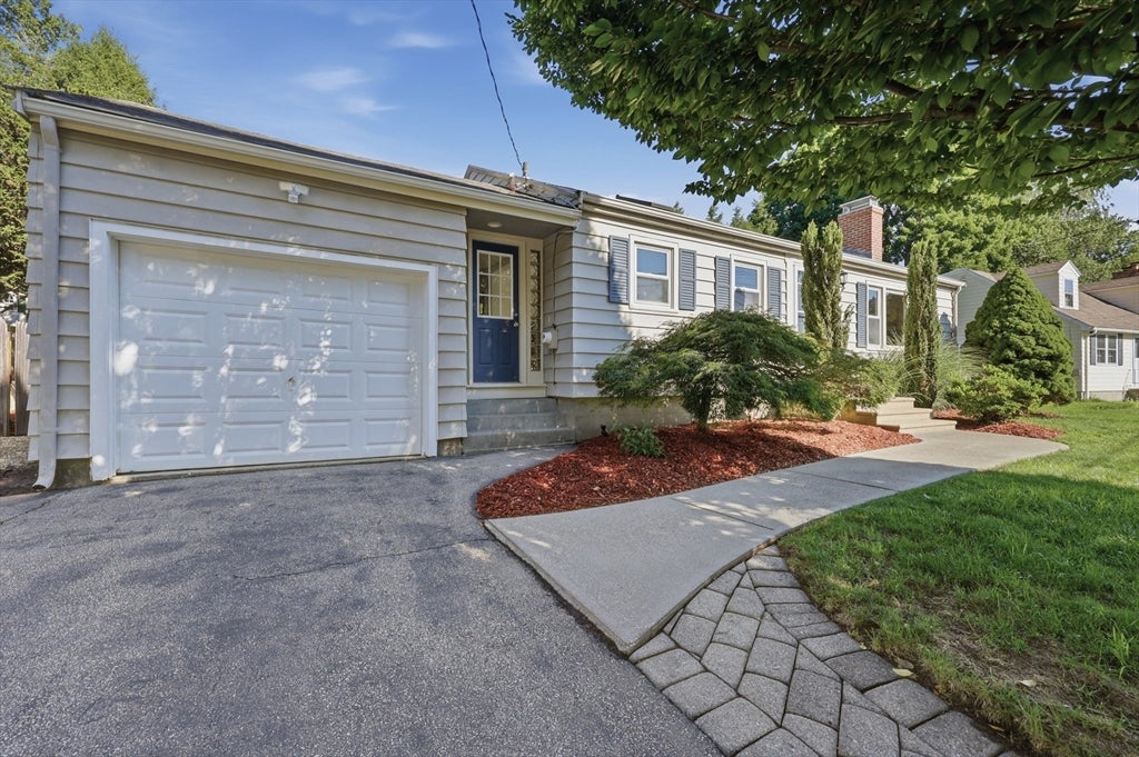 39 Maple Circle
