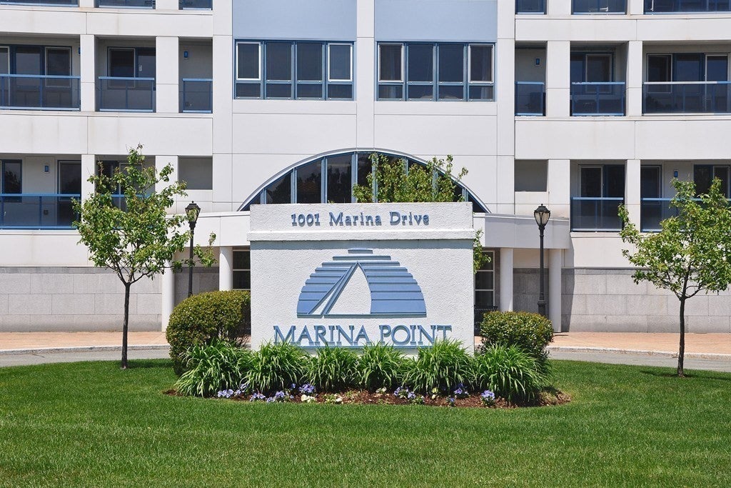 1001 Marina Dr 705