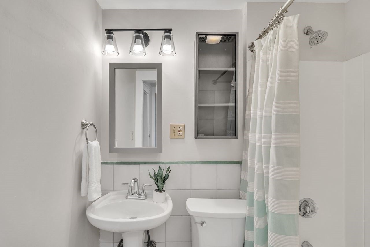 5 Maple St, Lexington, MA Photo #24
