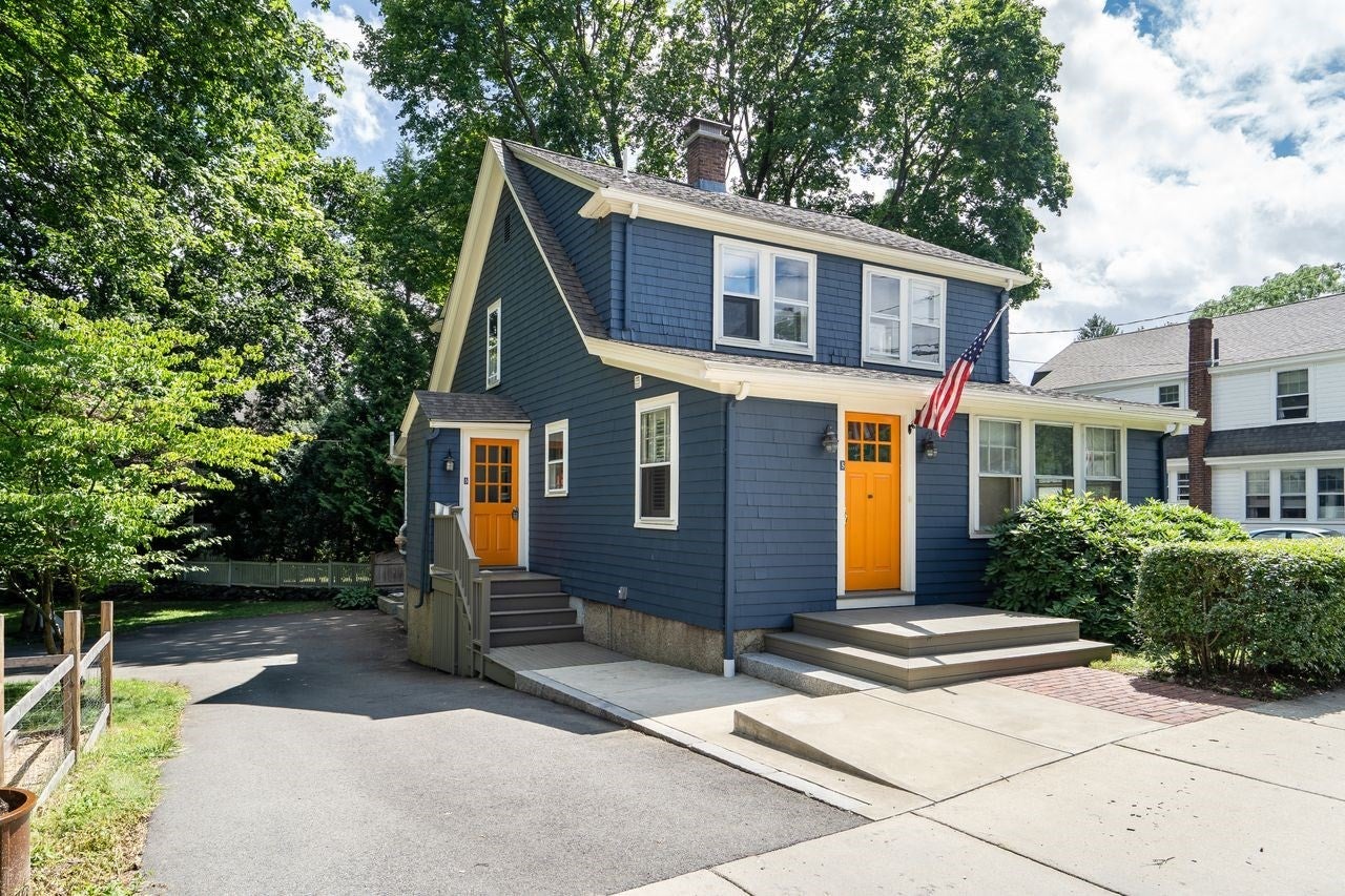 5 Maple St, Lexington MA 02420