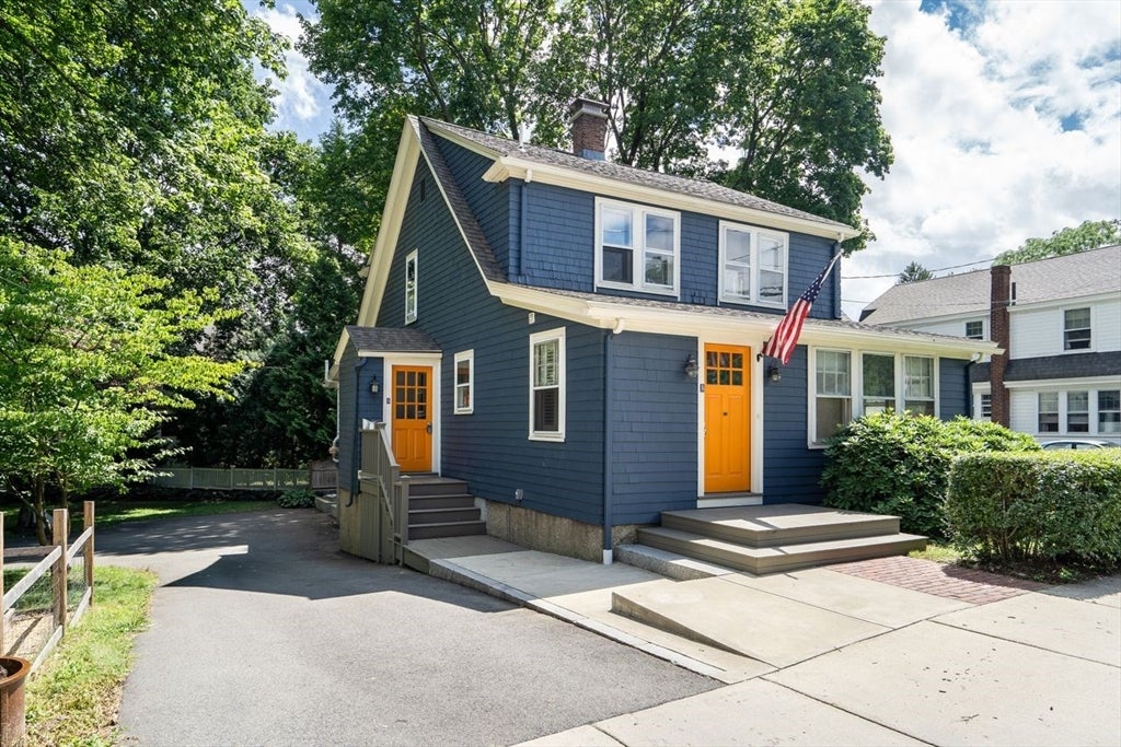 5 Maple St