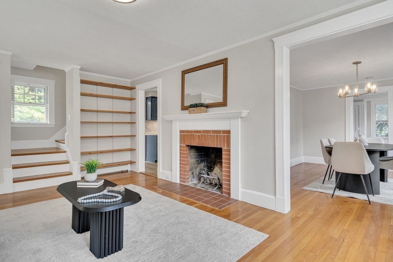 5 Maple St, Lexington, MA Photo #14