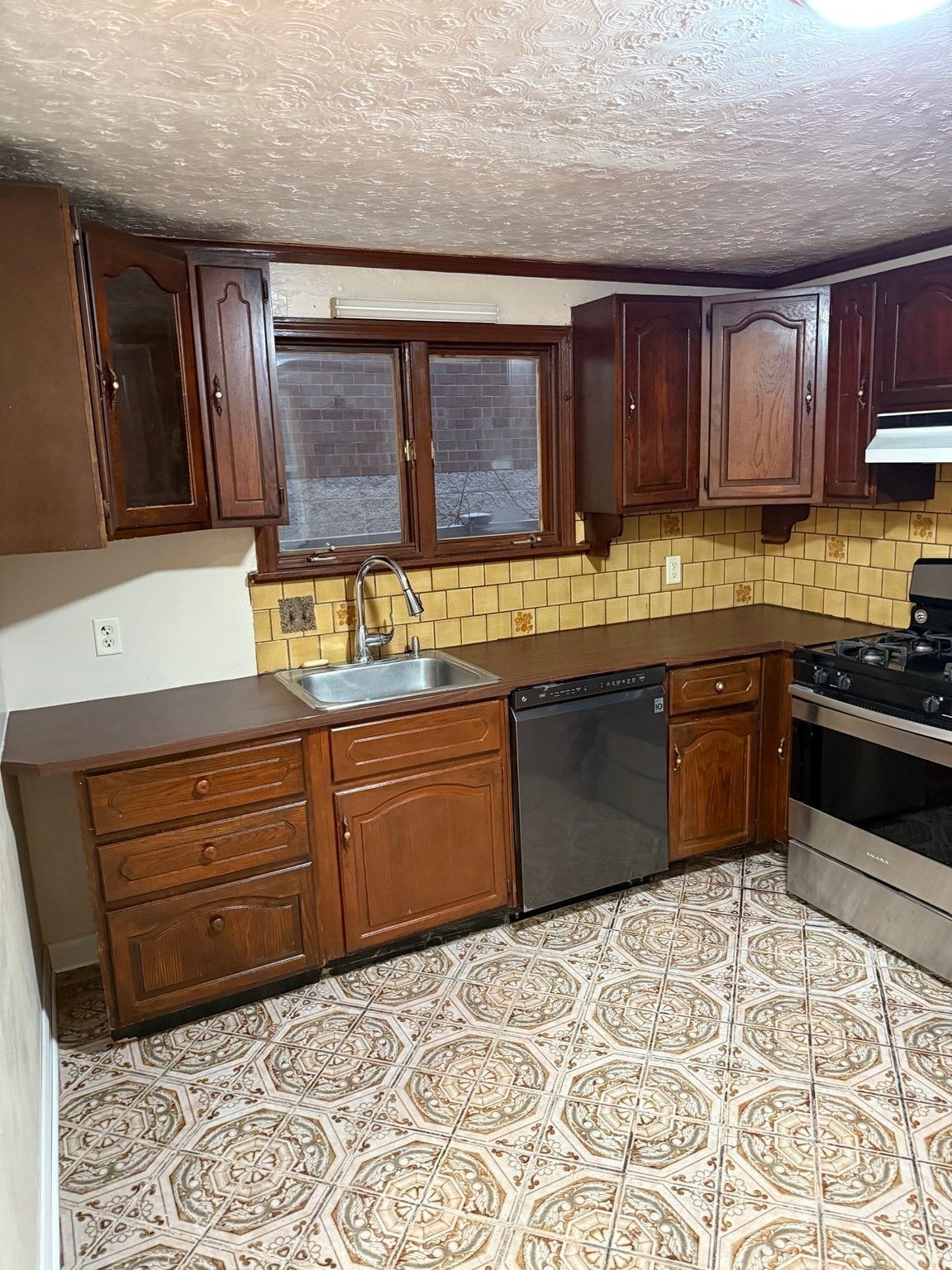 52 Tufts Ave #1, Revere, MA Photo #7