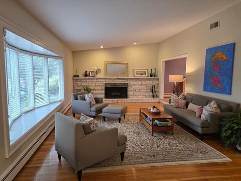 Photo of 58 Leicester Rd, Marblehead, MA 01945 (MLS # 73497400)