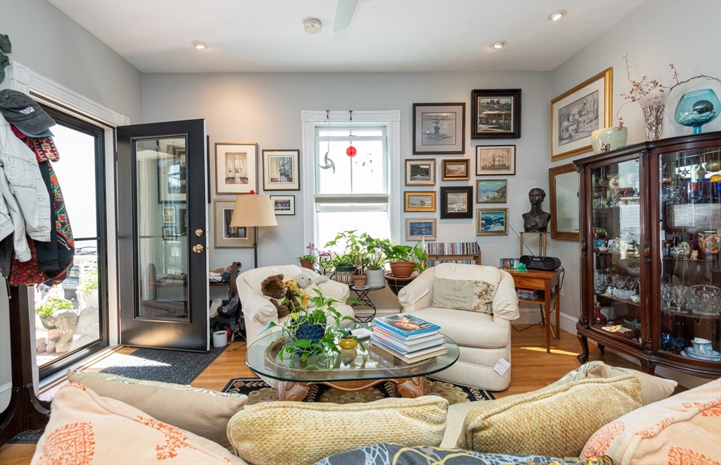 36 Essex St 1
