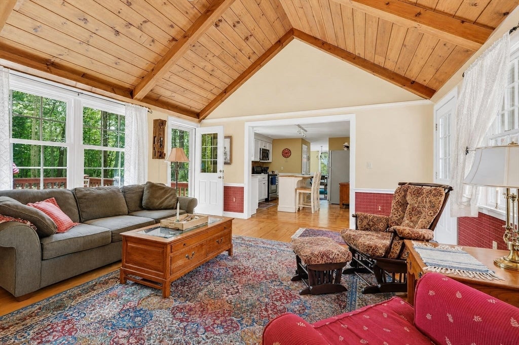 290 Grove St, Norwell, MA Photo #5