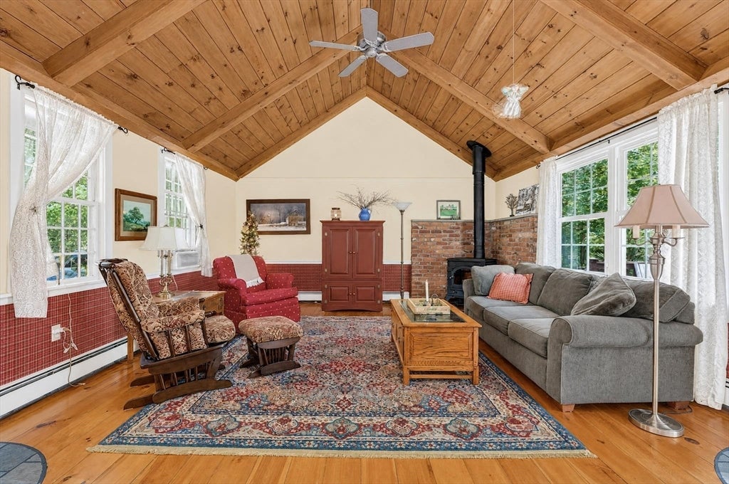 290 Grove St, Norwell, MA Photo #4
