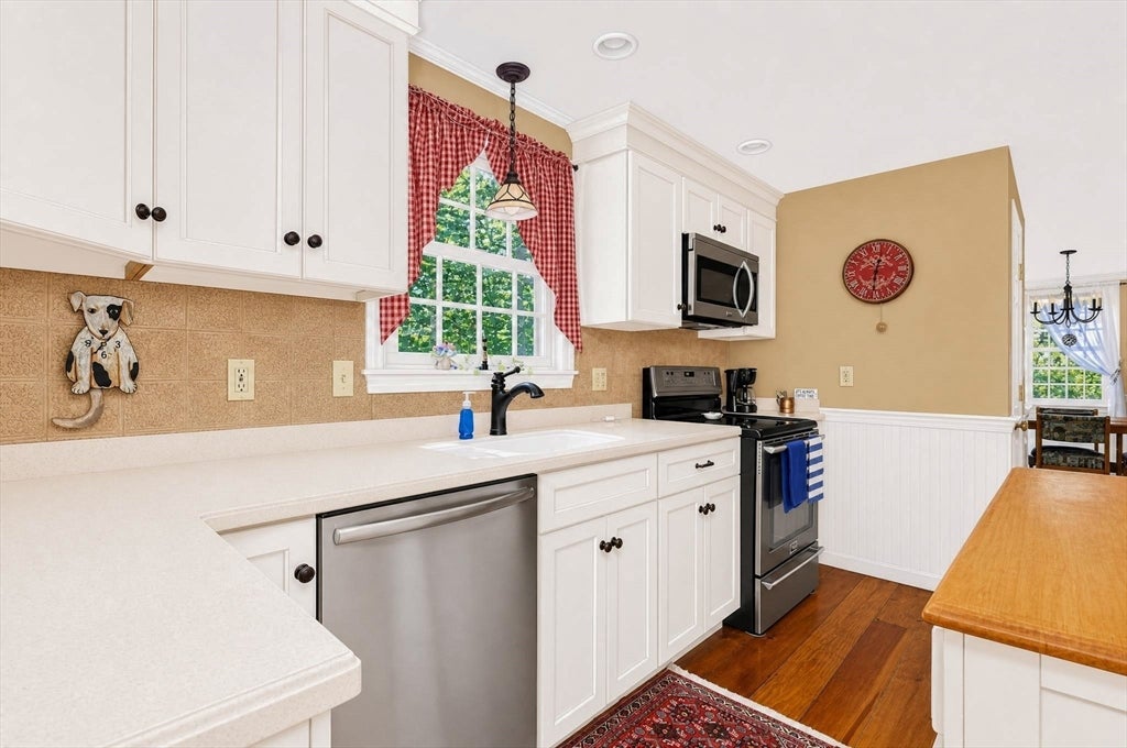 290 Grove St, Norwell, MA Photo #8