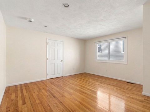 19 Highland Ave 19 Watertown MA 02472