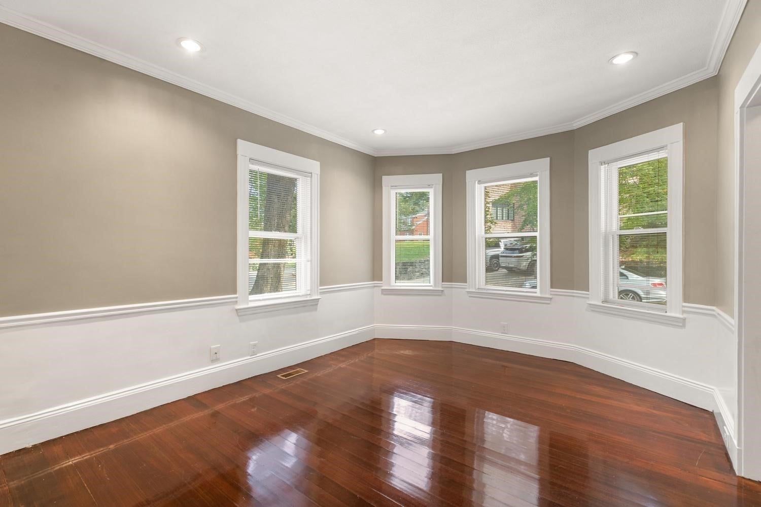 51 Wolcott Rd #1, Brookline, MA, 51 Wolcott Rd #1, Brookline, MA Photo #5