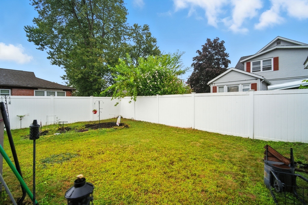 10-12 Rivest Ct