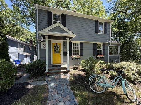 Photo of 36 Risley Rd #36, Brookline, MA 02467 (MLS # 73531303)