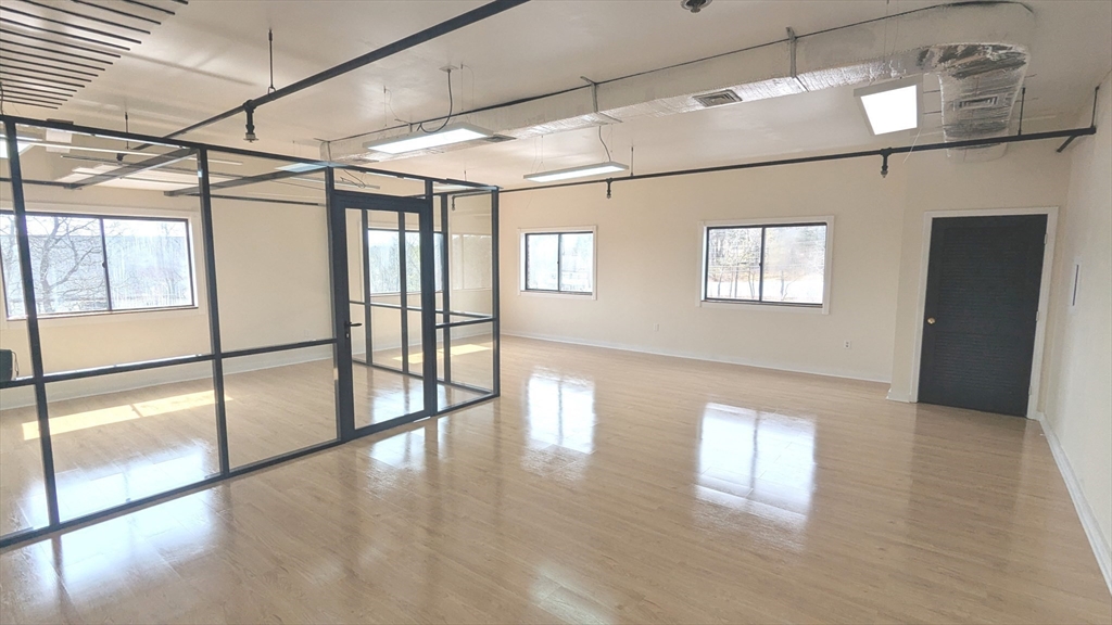 Photo 1 of 12 — 572 Boston Rd 20, Billerica, MA 01821