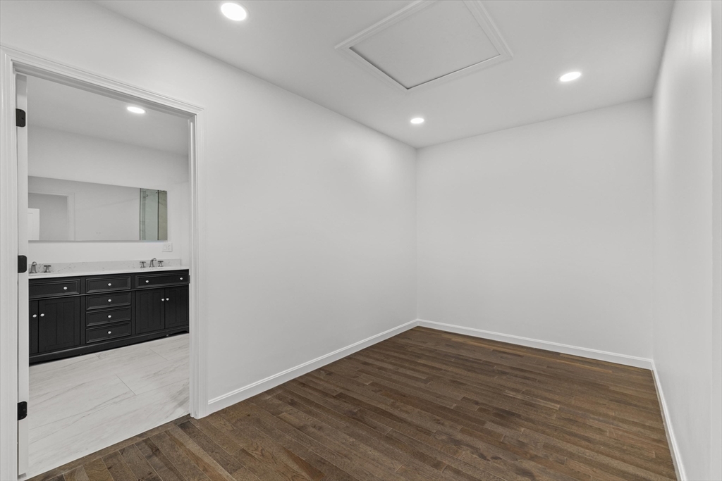 18 Leland St
